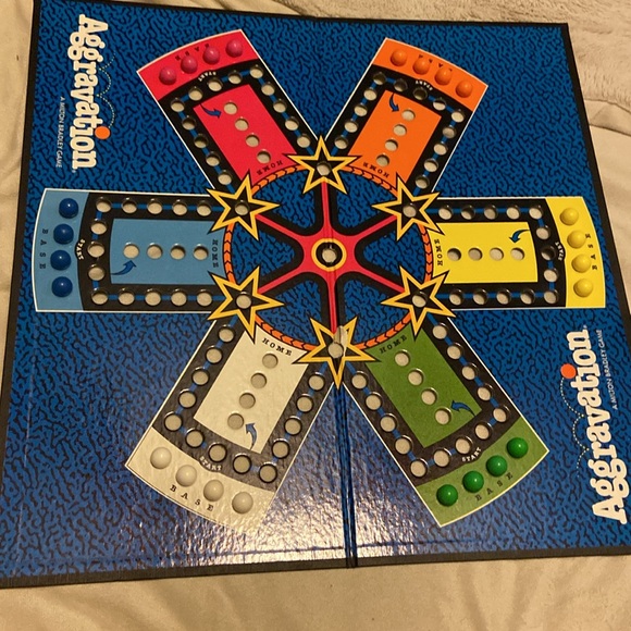 Aggravation board game - Picture 2 of 4